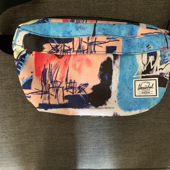 Herschel x Basquiat Hip Pack - Picture 2 of 3
